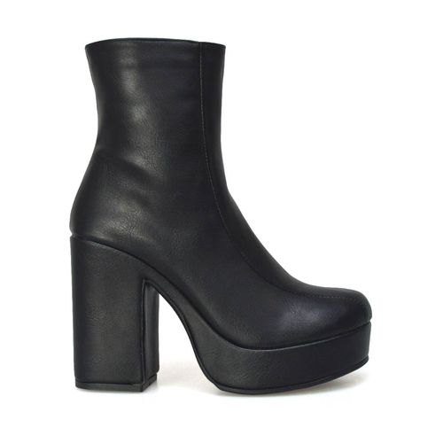 BOTA CON TACO CUADRADO Y PLATAFORMA LILA LIZ 7001